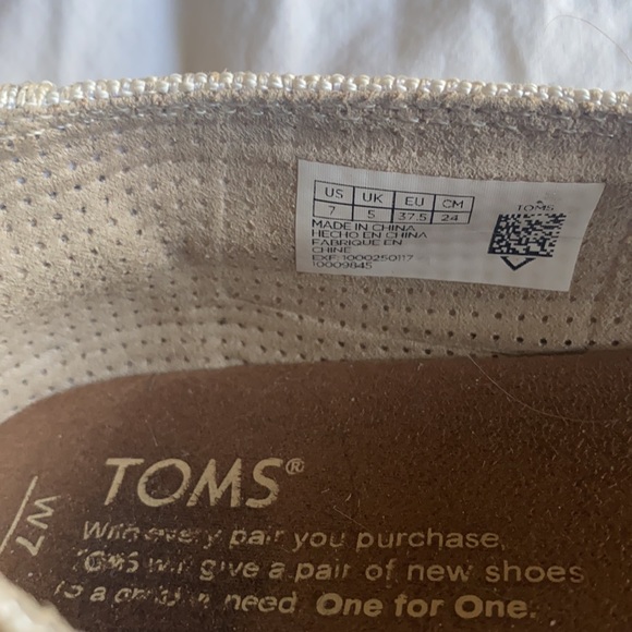 Peep Toe Toms - Picture 4 of 4